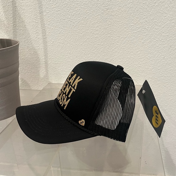 Mother Trucker I Speak Fluent Sarcasm Hat NWT - Picture 2 of 2